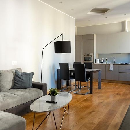 5 Min Duomo Luxury Home In Brera Design District Milano Esterno foto